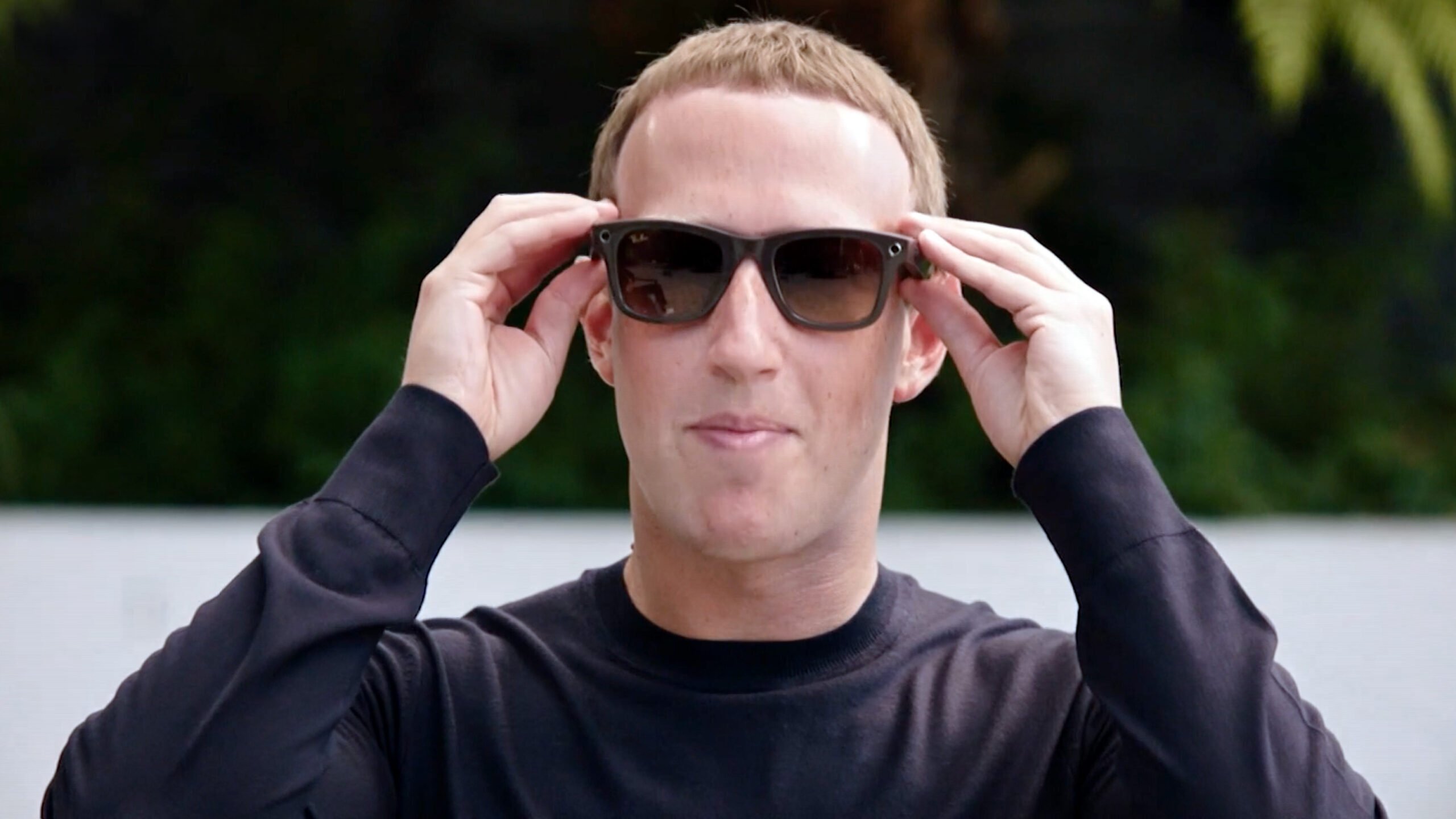 Mark Zuckerberg Unveils New Meta AI Lab After Poaching OpenAI Talent