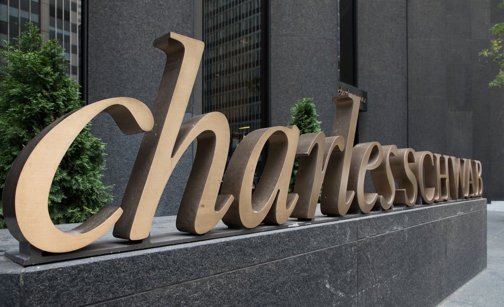 Schwab Wants to Offer Stablecoin Amid Expanding Crypto Services Push: CEO